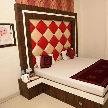 Hotel Robin Inn Amritsar Exterior photo