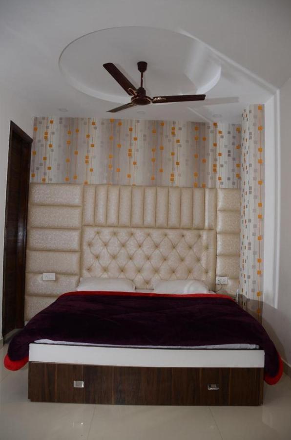Hotel Robin Inn Amritsar Exterior photo