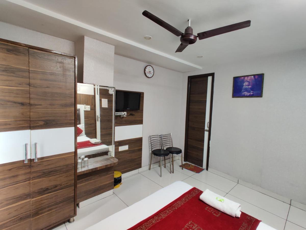 Hotel Robin Inn Amritsar Exterior photo