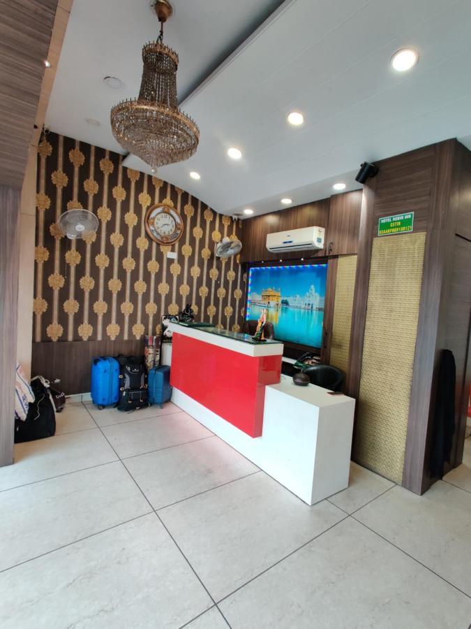 Hotel Robin Inn Amritsar Exterior photo