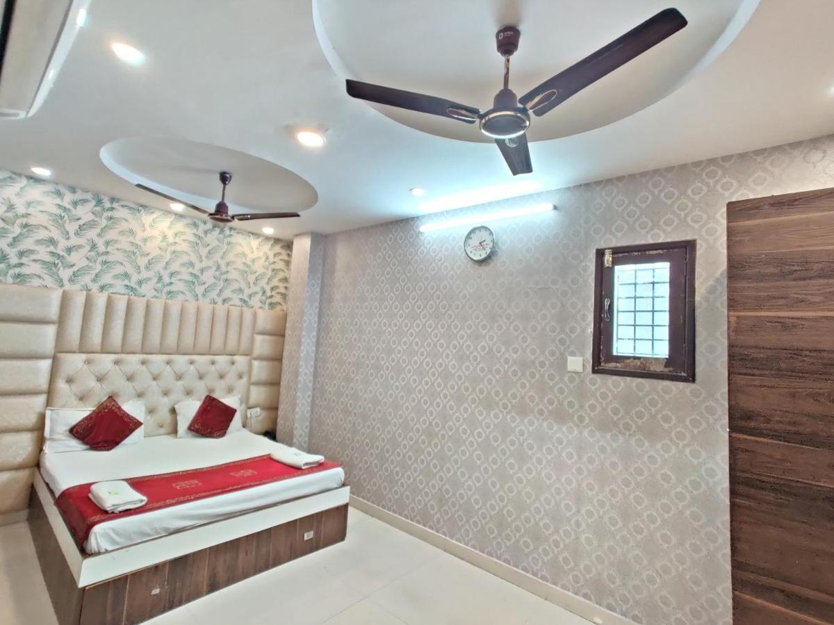 Hotel Robin Inn Amritsar Exterior photo