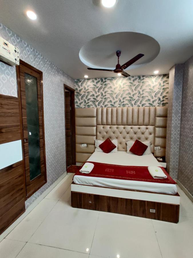 Hotel Robin Inn Amritsar Exterior photo