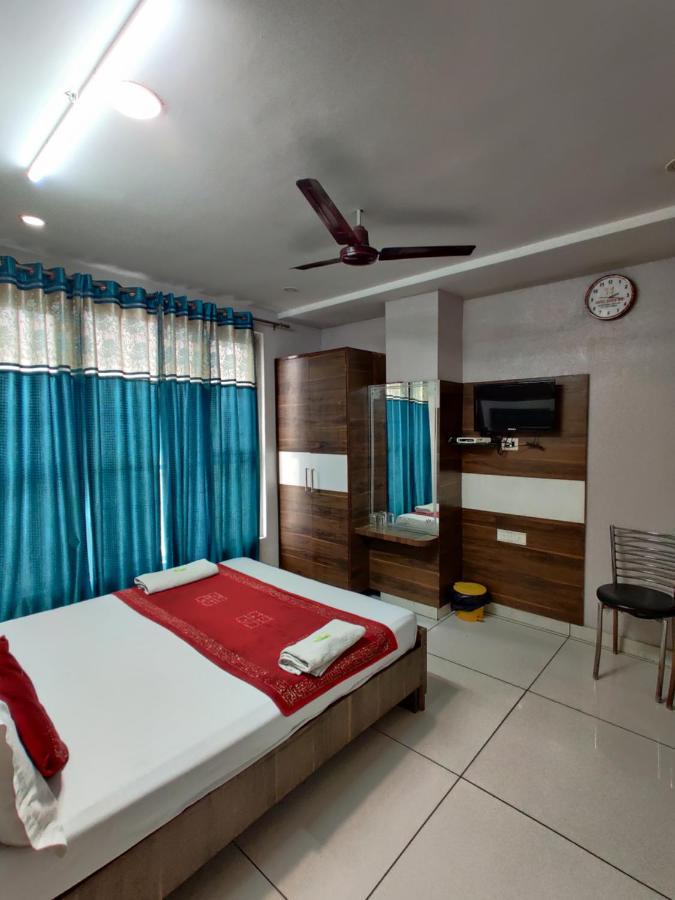 Hotel Robin Inn Amritsar Exterior photo