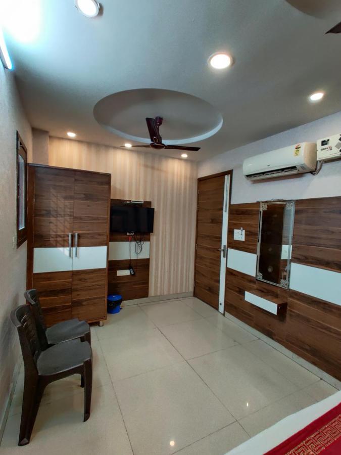 Hotel Robin Inn Amritsar Exterior photo