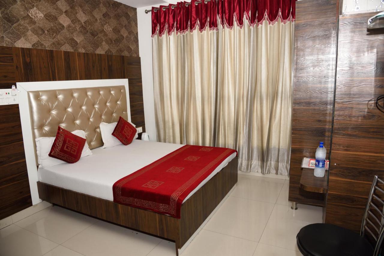 Hotel Robin Inn Amritsar Exterior photo