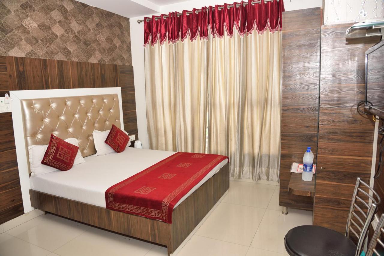 Hotel Robin Inn Amritsar Exterior photo