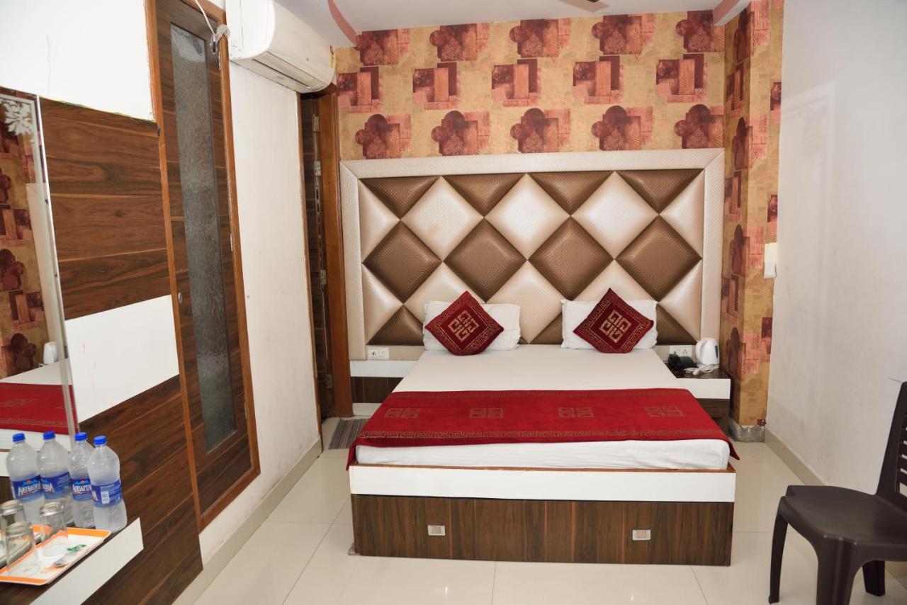 Hotel Robin Inn Amritsar Exterior photo