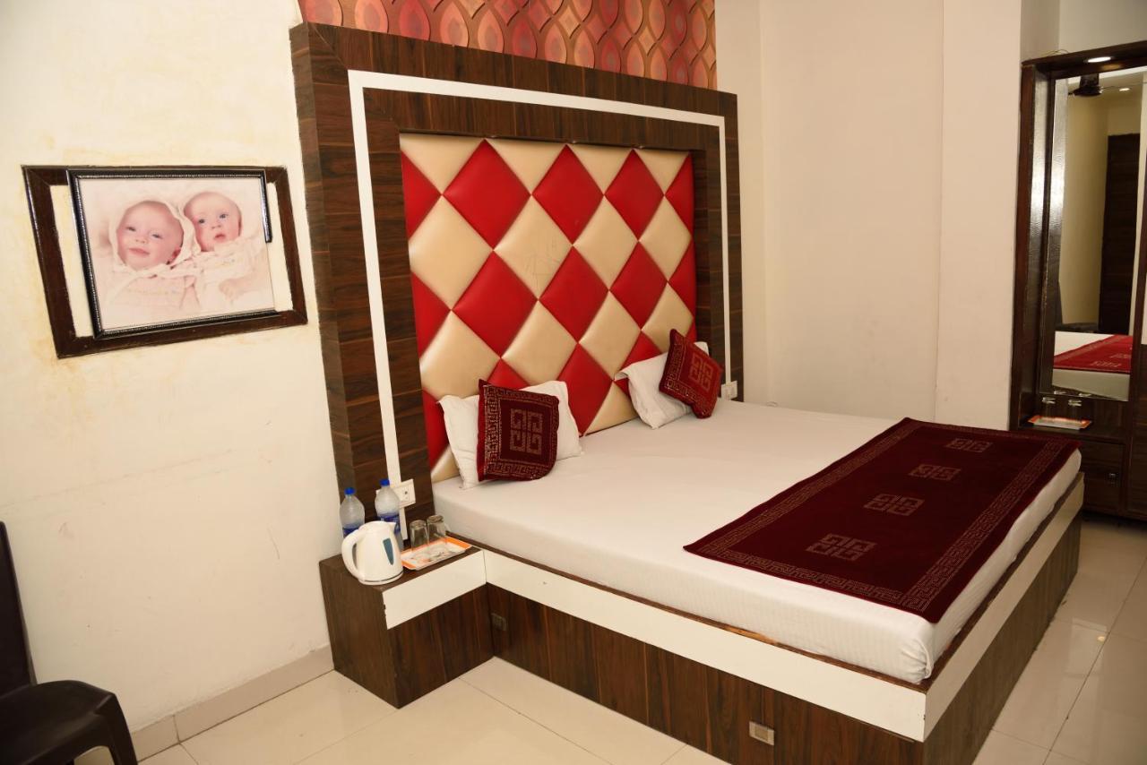 Hotel Robin Inn Amritsar Exterior photo