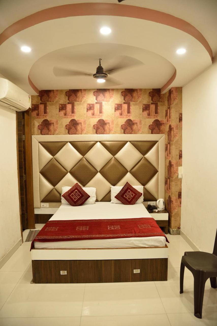 Hotel Robin Inn Amritsar Exterior photo