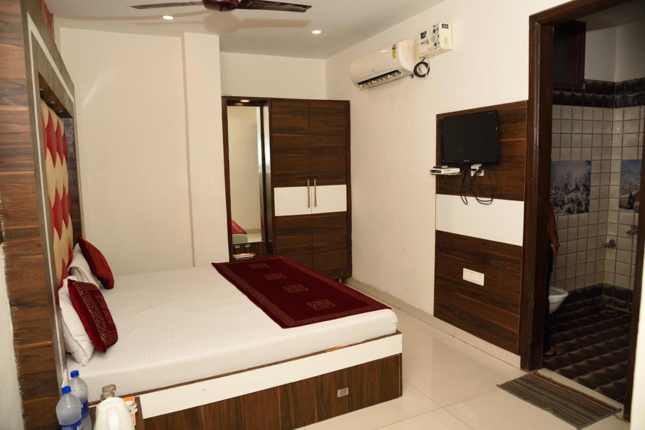 Hotel Robin Inn Amritsar Exterior photo