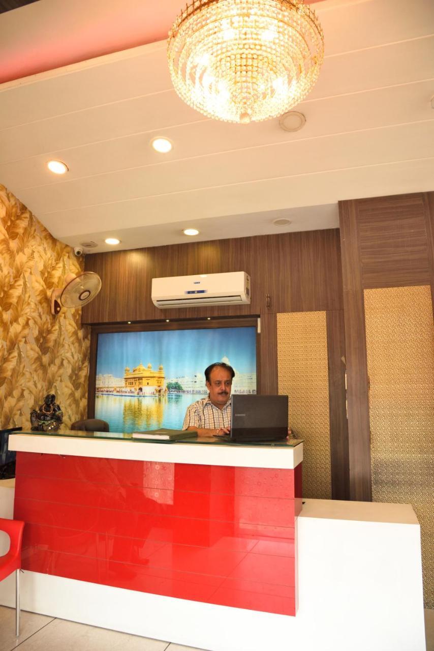Hotel Robin Inn Amritsar Exterior photo
